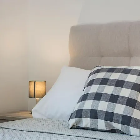 Absolute View Vlachata